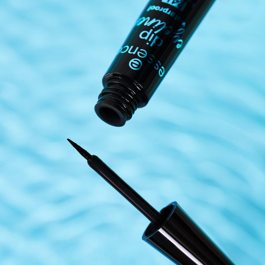 Dip Eyeliner Waterproof 24h - Essence
