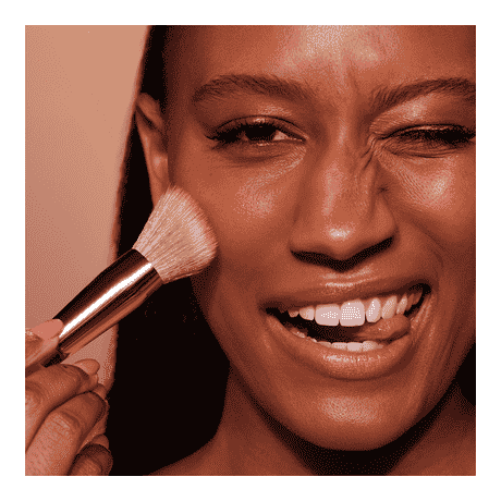 Face Cheks Color Complexion Brush - Huda Beauty