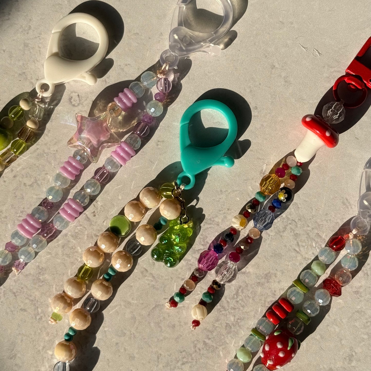 1Keychain Charms- Llaveros