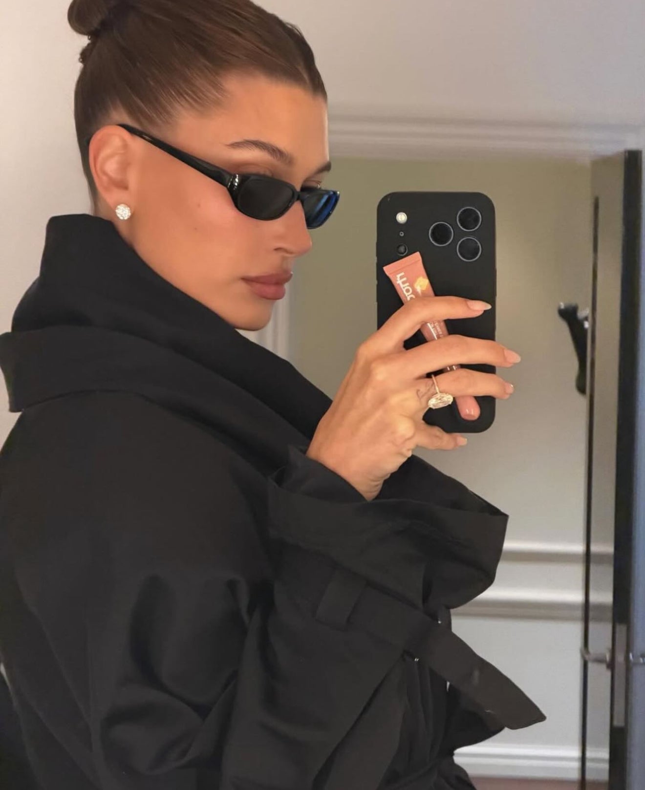 Black Lip Case - Rhode