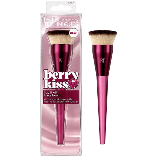 Berry Kiss Top It Off Base Brush - Real Techniques