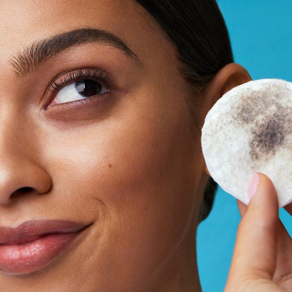 Holy Hydration! Liquid OFF Makeup Remover - ELF