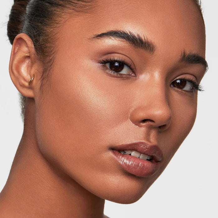 Soft Glow Powder Highlighter - Makeup By Mario