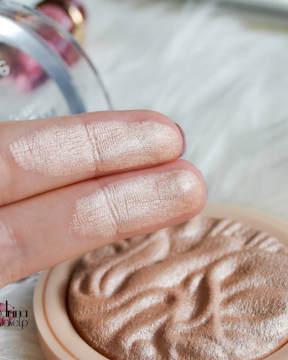 Makeup Revolution Highlighter