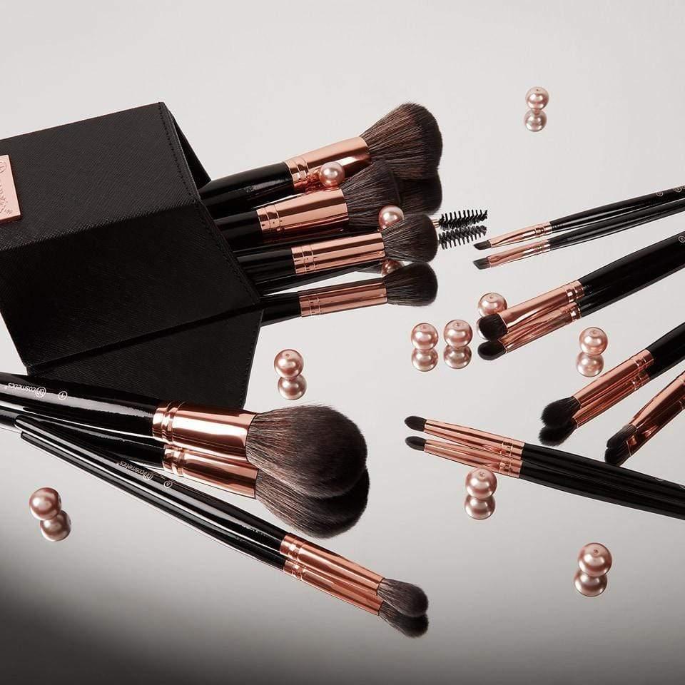 Signature Rose Hold 13-piece Brush set Bh cosmetics
