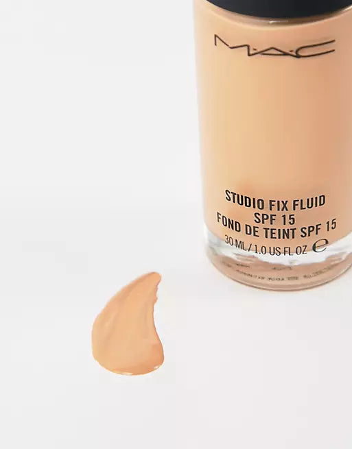 MAC Studio Fix Fluid SPF15 Foundation