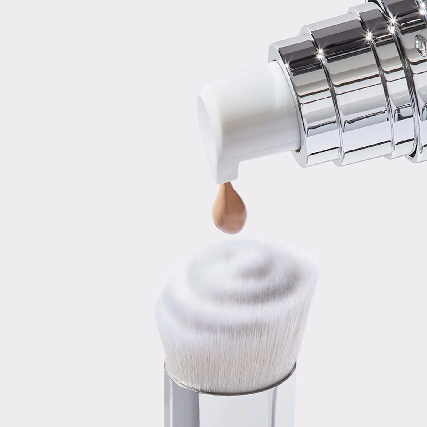 Precision Swirl Foundation Brush ELF