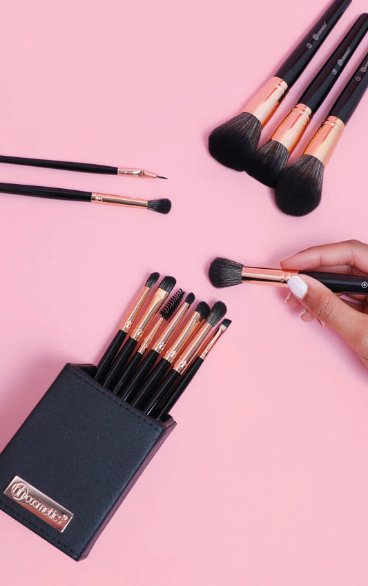 Signature Rose Hold 13-piece Brush set Bh cosmetics
