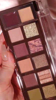 Eyeshadow Palette The True Icon - Revolution Beauty London