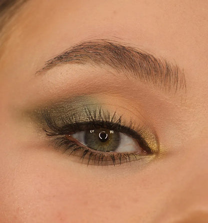 Pressed Powder The Eternalicon - Revolution Beauty  London