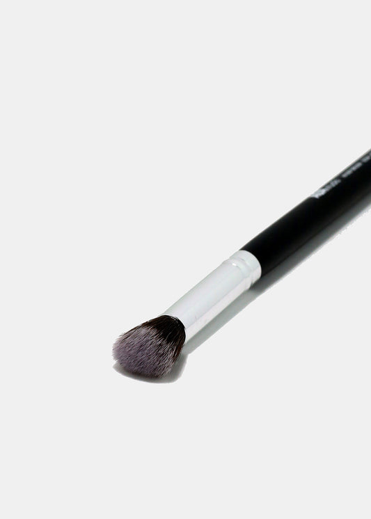 El dúo de brochas Kabuki F4 y E104 - AOA