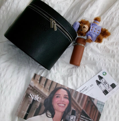 The Bellhop Bear Keychain - Saie