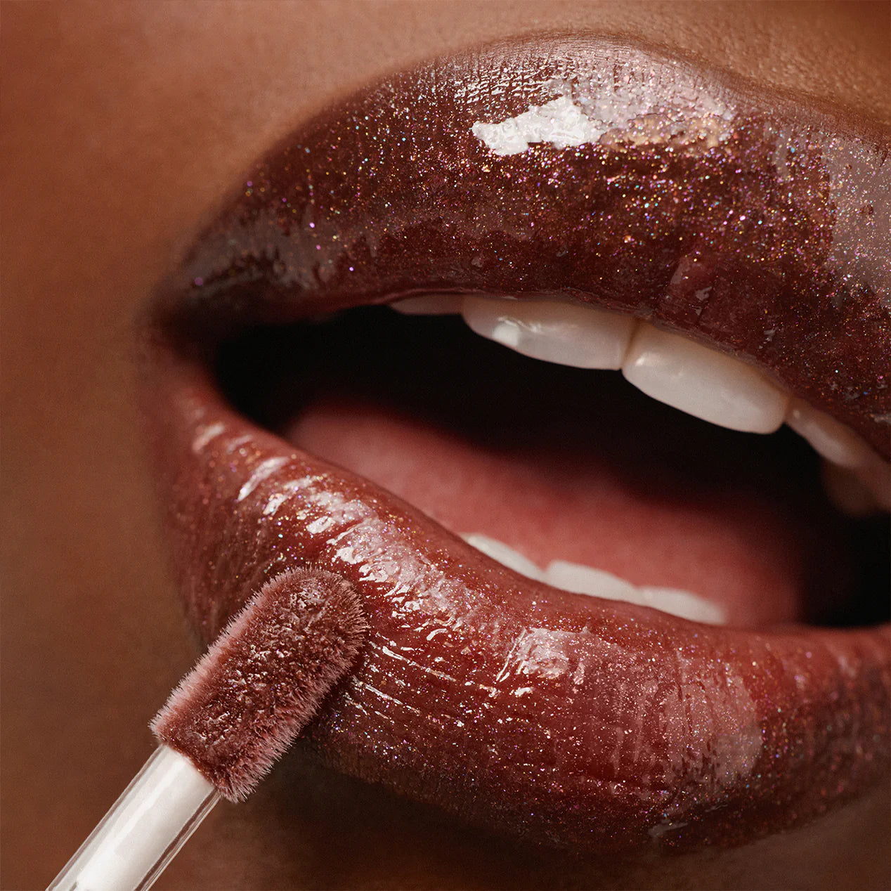 Positive Light Luminizing Lip Gloss - Rare Beauty