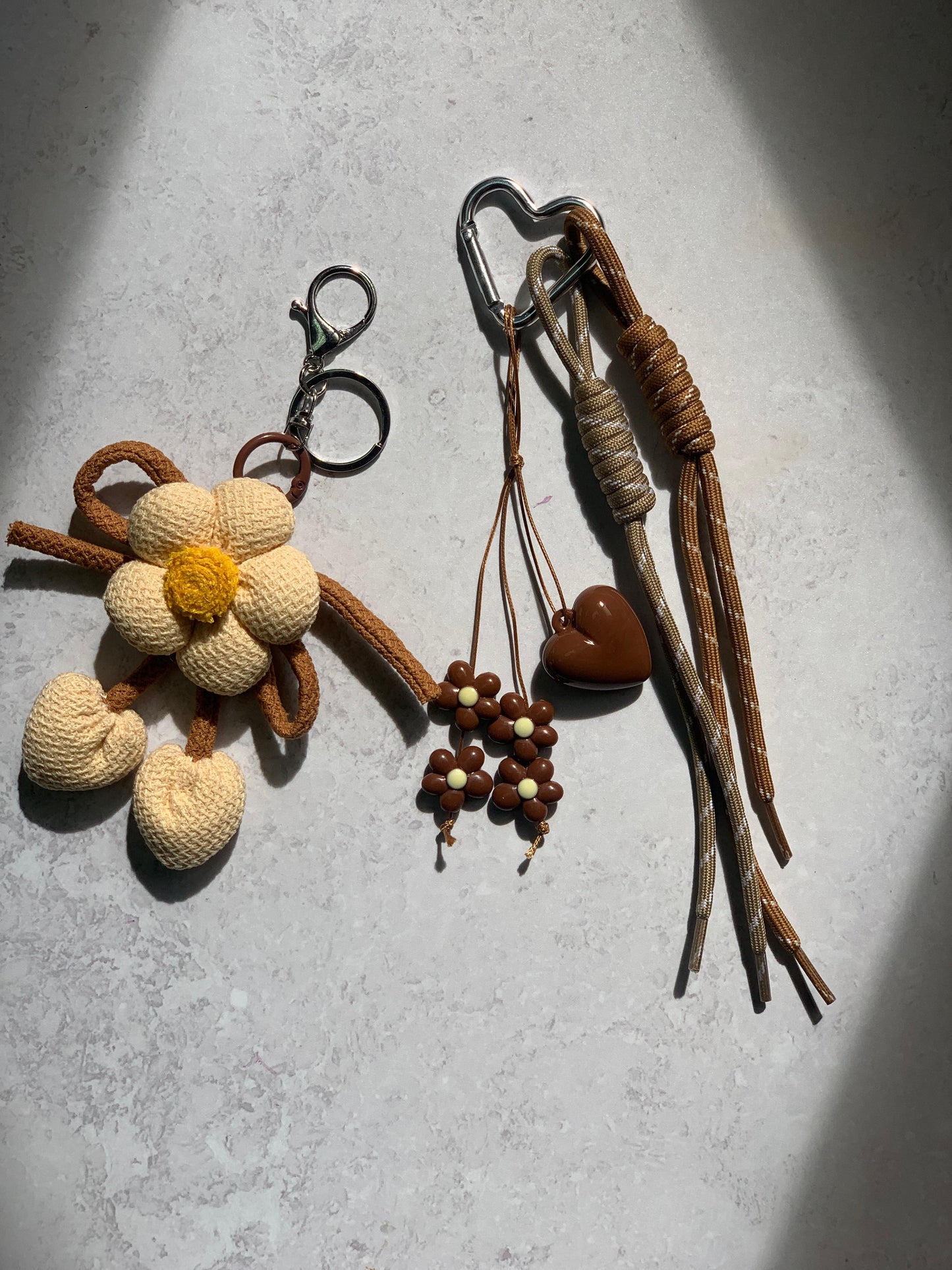 Bloom but Aesthetic Llavero Multiusos