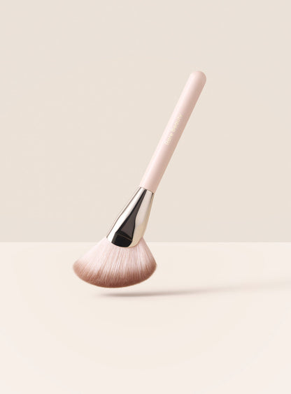 Angled Powder Brush - Rare Beauty