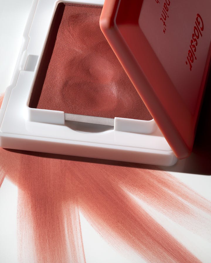 Cloud Paint Plush Blush - Glossier
