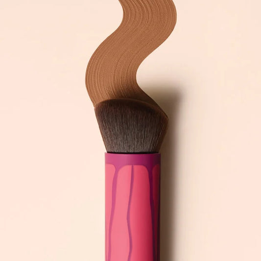 Hoola Wavemaker Bronzing Balm Brush - Benefit
