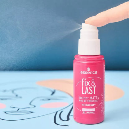 Fix & Last Instant Matte Make Up Fixing Spray - Essence