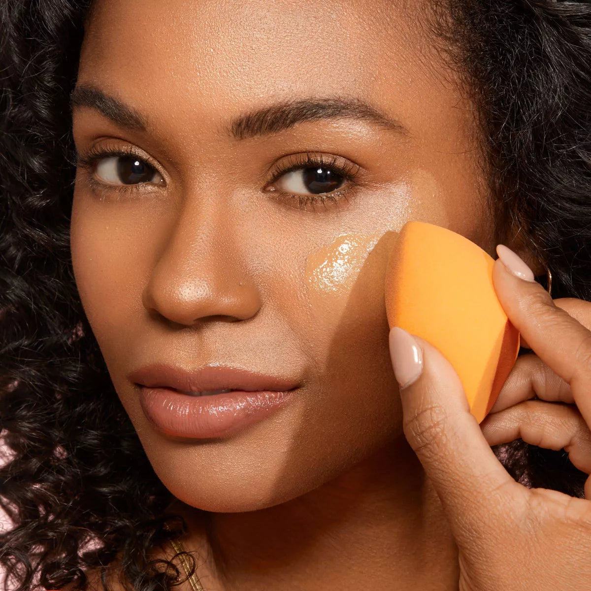 Miracle Complexion Sponge+Travel Case - Real Techniques