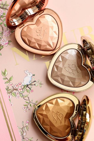 Love Light Prismáticos Highlighter Too Faced