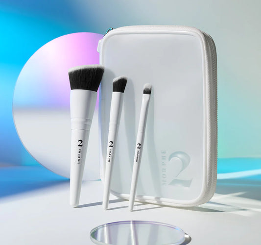 On the Glow mini face & Eye Brush set Morphe 2